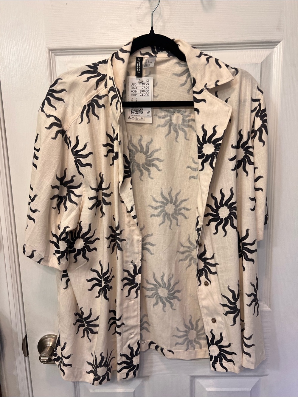 H&M Button-Up Sun Shirt - Picture 1 of 1